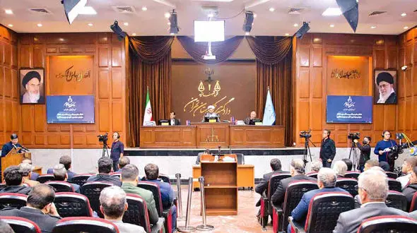 شکنجه گران گروه منافقین زنان هستند / زنان منافق کینه رجوی را روی مردان خالی می کردند + گفتگو با عضو جداشده گروهک منافقین