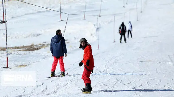 امدادرسانى به بیش از هزار نفر گرفتار در پیست اسکى شیرباد خراسان رضوى