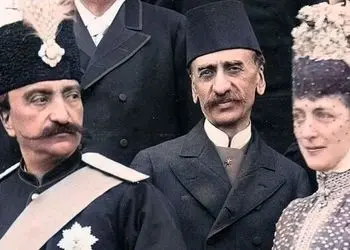 برگی از تاریخ با خاطرات ناصرالدین شاه/شاهزاده هندی را که دیدم طوری خنده ام گرفت که نزدیک بود خفه شوم