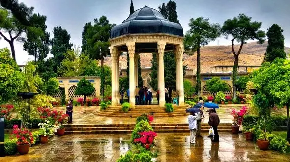 فال حافظ برای دلشکسته ها / برای تو که بعد از جدایی هنوز خواب او را می بینی