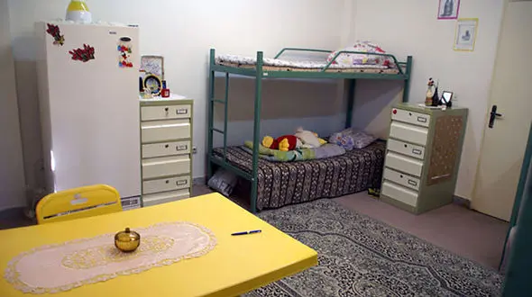 دانشجویان خوابگاهی بخوانند / به تخلیه وسایل لازم خود اقدام کنید