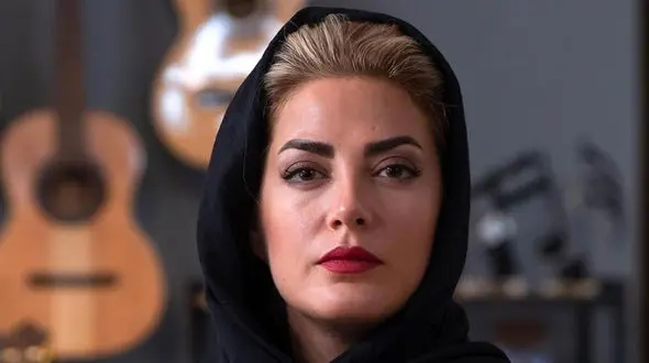 فیلم آواز باشکوه با زیبایی طناز طباطبایی و آهنگ مسعود جلیلیان ! / غوغای خانم بازیگر شنای پروانه ! 