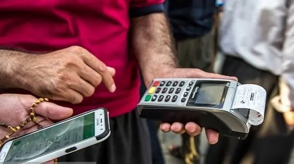 تقاضا برای خرید دلار 17 هزار تومانی/صرافان: قیمت امروز هنوز مشخص نیست 