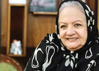 عکس سفر در زمان / شهلا ریاحی در 30 سالگی سوار بر الاغ در «بوسۀ مادر»