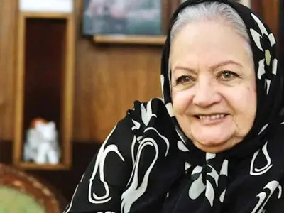 عکس سفر در زمان / شهلا ریاحی در 30 سالگی سوار بر الاغ در «بوسۀ مادر»