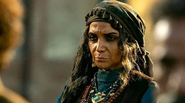 الهام پاوه نژاد، بازیگر سریال شکارگاه: این مرد جذاب که در عکس می بینید به خدا شوهر اول من نیست .../ اصلا خارج زندگی می کنه !