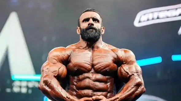 فیلم رقص خانوادگی هادی چوپان وایرال شد ! / هرکول آینده ایران را هم بشناسید !