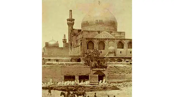 
عکسی دیده نشده از حرم امام رضا در دوران قاجار
