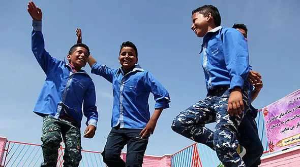 ساعت شروع به کار مدارس تغییر کرده است ؟ 