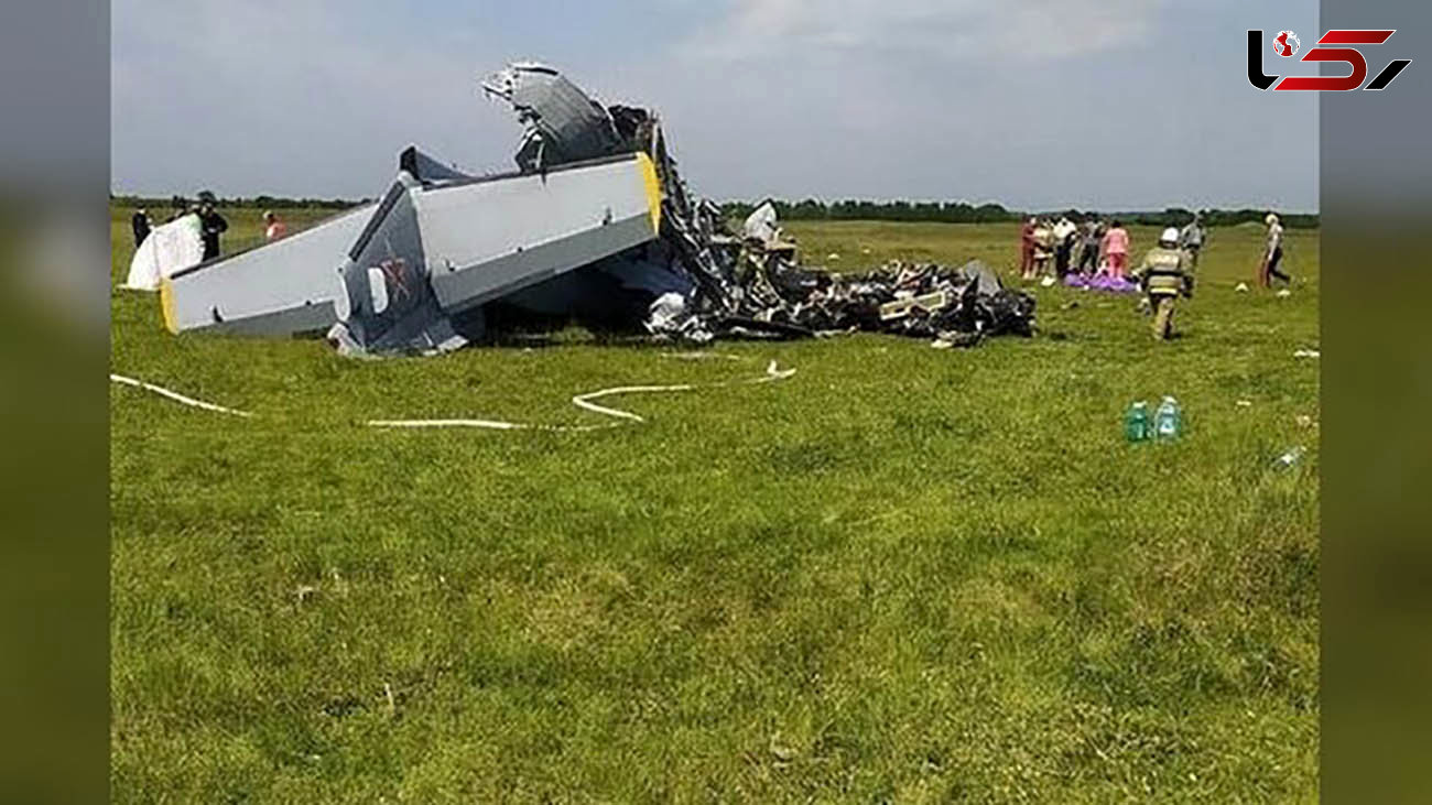 7 کشته در فرود اضطراری یک هواپیما  + عکس