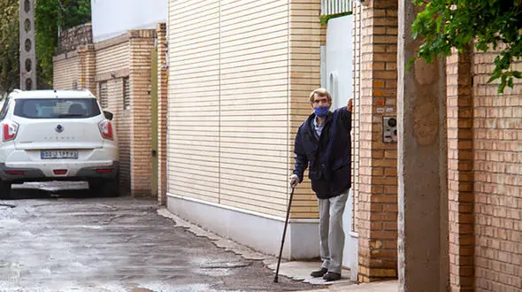 تراژدی نگهداری از سالمندان و مشغله روزانه فرزندان