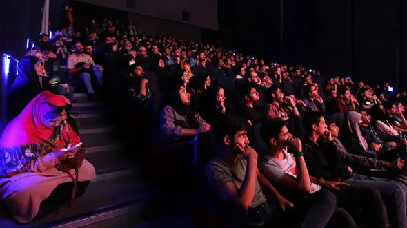 بیش از ۱۰ میلیون ایرانی در پاییز ۱۴۰۳ به سینما رفتند/ زودپز همچنان در صدر!