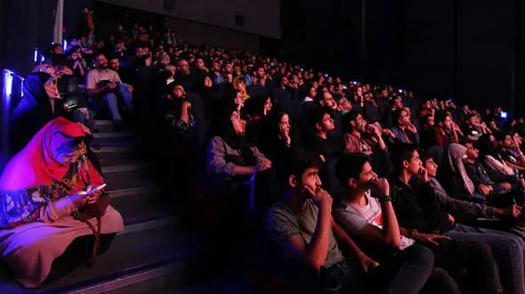 بیش از ۱۰ میلیون ایرانی در پاییز ۱۴۰۳ به سینما رفتند/ زودپز همچنان در صدر!