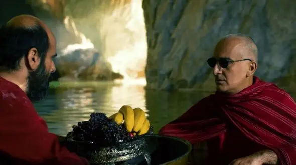 غوغای خوانندگی با آهنگ دلم میخواد به اصفهان برگردم در سریال سروش صحت+فیلم