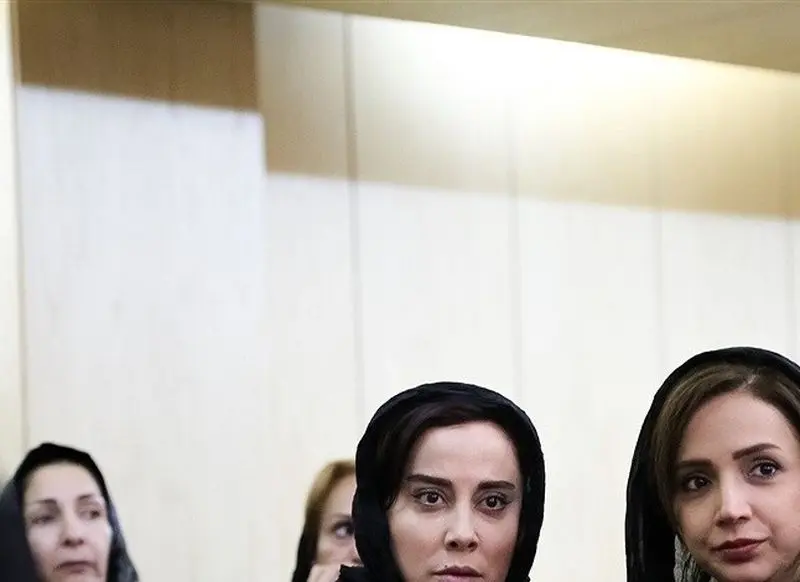 شبنم قلی خانی و آشا محرابی 