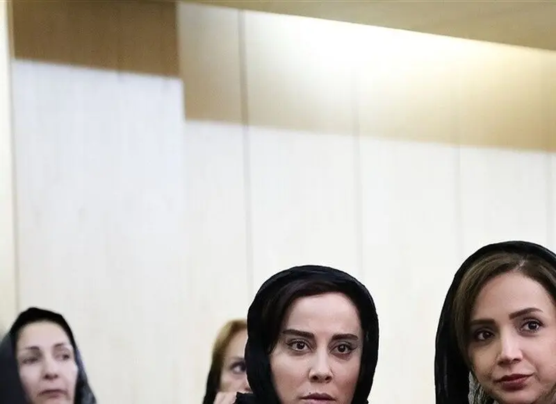 شبنم قلی خانی و آشا محرابی 