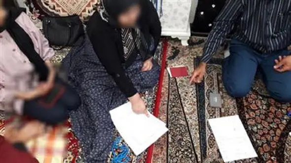 عکس لحظه سخت ترین تصمیم مادر مقتول بابلی / بخشش بزرگ در ماه رمضان 