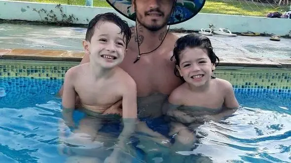 مرگ تلخ کودک با نیش عقرب / حشره سمی در کفش کودک +عکس