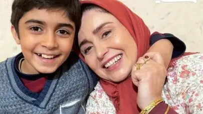 دکوراسیون و چیدمان لوکس خانه پدری رایان سرلک کاوه زیرخاکی / مادر خوش سلیقه اش چه هارمونی رنگی انتخاب کرده از میلمان تا پرده ها و تابلوها