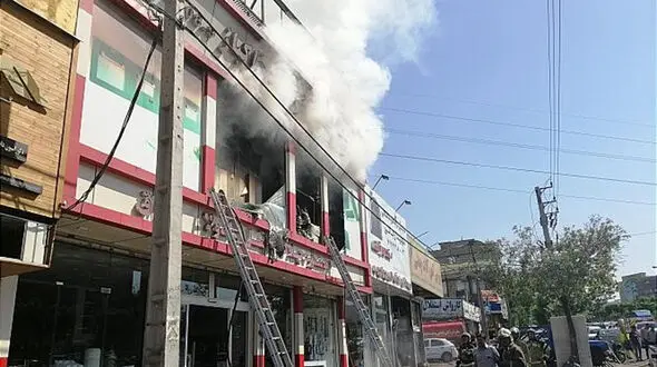 آتش سوزی در خیابان هنگام+عکس