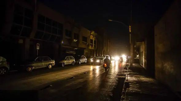 قطعی برق بیش از دو ساعت تفاوت منطقه ای نیست، مشکل فنی است!