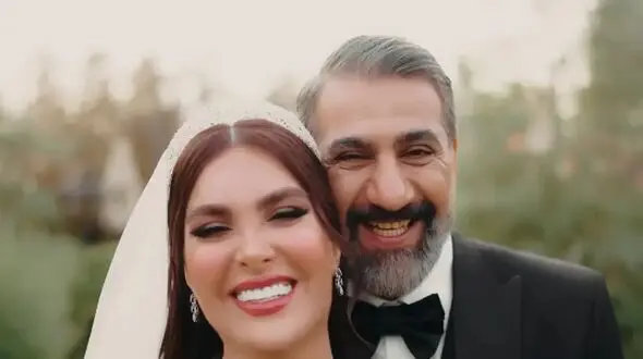 فیلم/نگاهی به جشن عروسی مجلل و باشکوه محمد نادری بازیگر سریال کلینیک رویا/ از کارت عروسی دیجیتال تا استایل خاص عروس و داماد