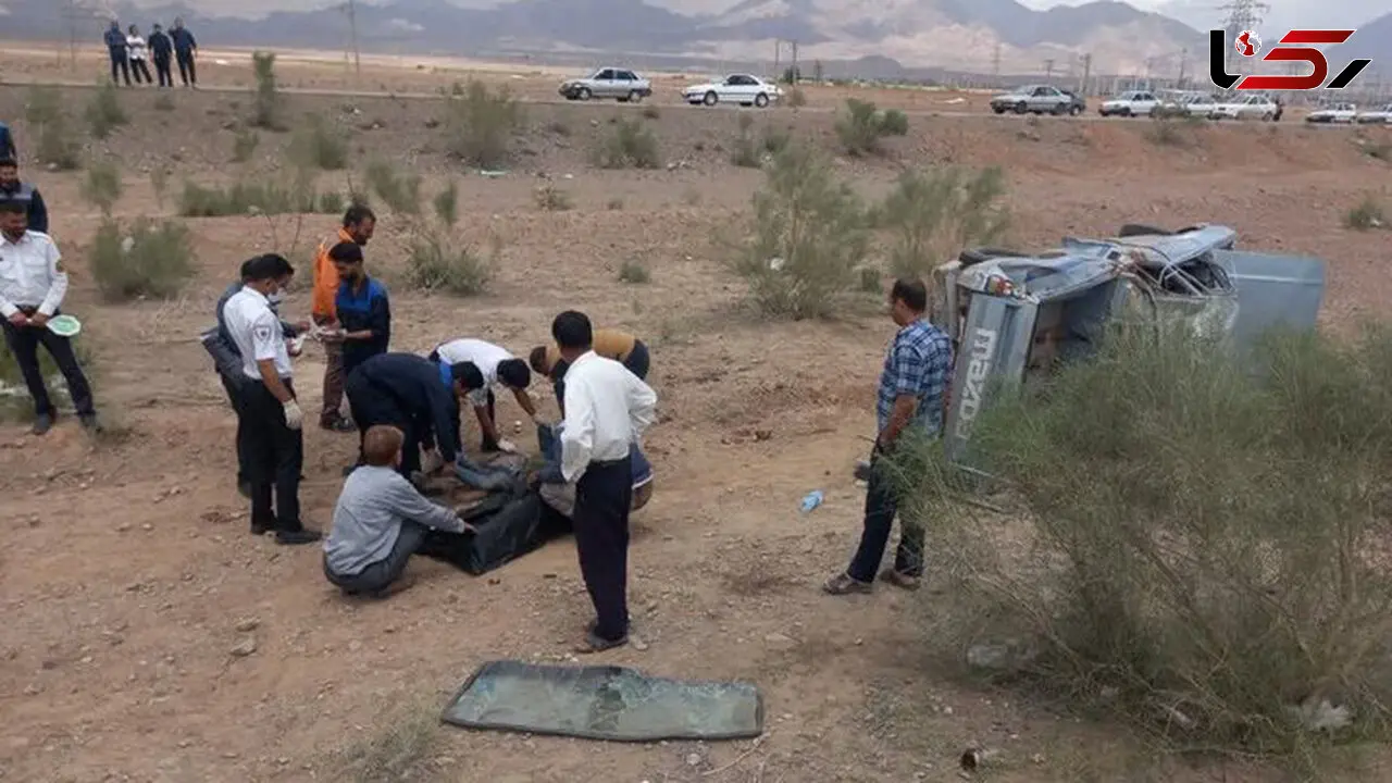 واژگونی وانت مزدا در محور زرند به کرمان 7 کشته و  مصدوم داشت