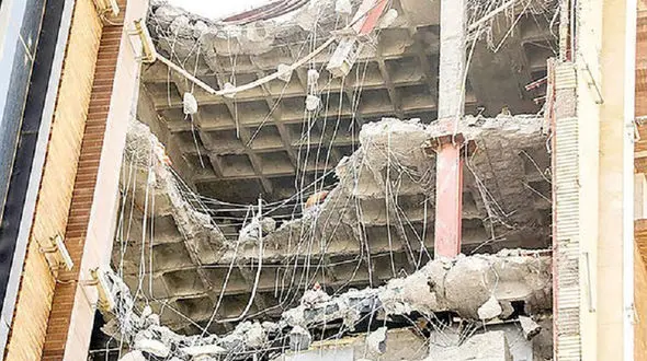 کشف پیکری دیگر از زیر آوار متروپل آبادان / 35 کشته تاکنون