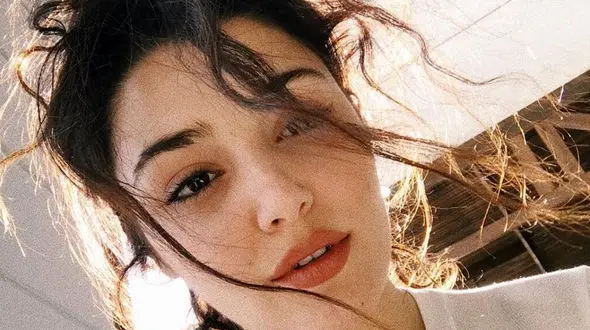  هانده ارچل لب دریا در  یونان