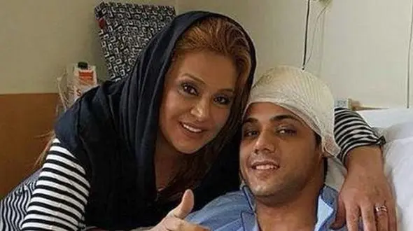 عکس / نگاهی به چیدمان میز عزای شیک پسر جوان پرپر شده نسرین مقانلو با گل آرایی منحصر‌به فرد/  چه زود ترکم کردی مادر ...