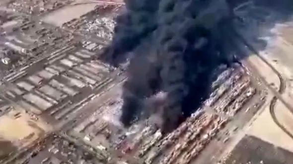 فیلم هوایی و انفجار امروز در اسکله شهید رجایی