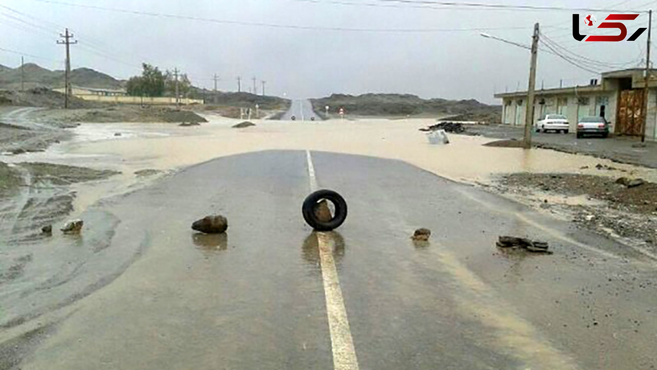 سیلاب ۳ مسیر در شمال سیستان و بلوچستان را مسدود کرد