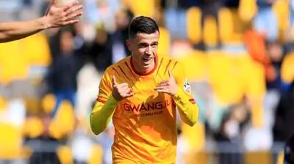 یاسر آسانی گزینه خط حمله استقلال کیست؟