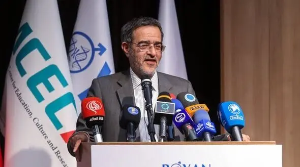 رئیس جهاددانشگاهی: با وعده‌ی خودرو و زمین نمی‌توان مشکل جمعیت را حل کرد