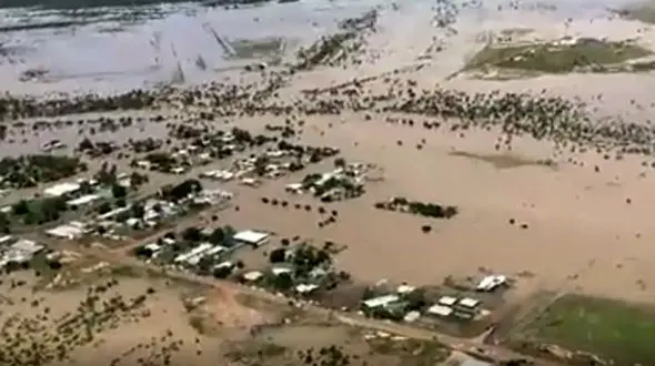 فیلم وحشت آور از سیل هولناک در استرالیا / همه خانه ها تخلیه شد