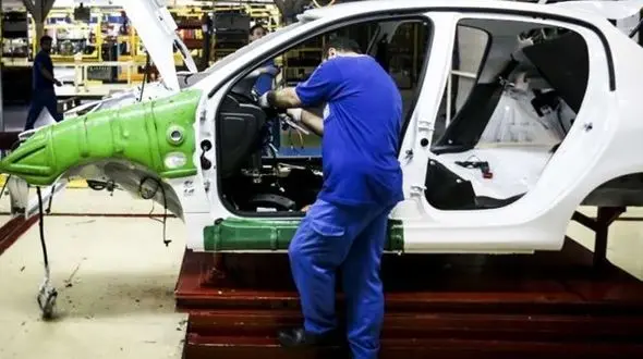 کاهش قیمت خودرو در پی بازداشت مدیران خودروساز