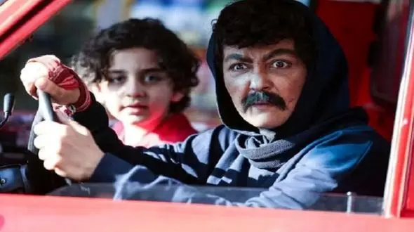 این مرد زمخت یک زن شیک و لاکچری است ! / افشای رازش + عکس زنانه اش !