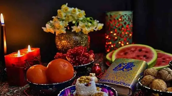 شب یلدا چرا انار و هندوانه می خوریم؟ / خوراکی های شب یلدا در شهرهای مختلف