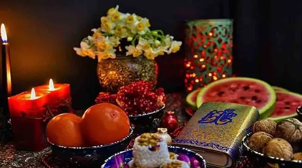 شب یلدا چرا انار و هندوانه می خوریم؟ / خوراکی های شب یلدا در شهرهای مختلف