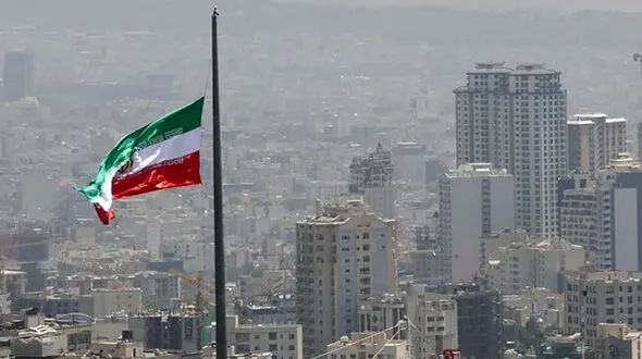 فردا وزش باد شدید در تهران  / مراقب داربست ها باشید