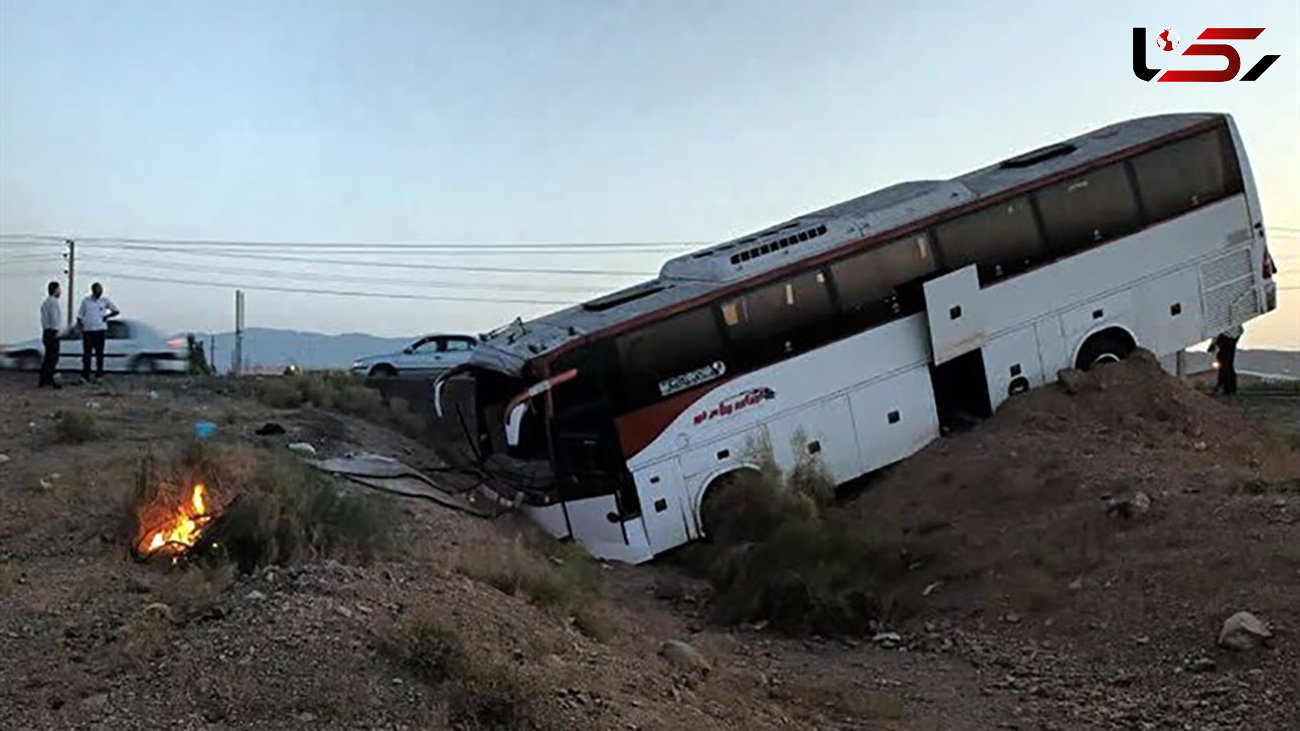 15 کشته و زخمی در تصاف مرگبار اتوبوس با 2 کامیون در خرم آباد