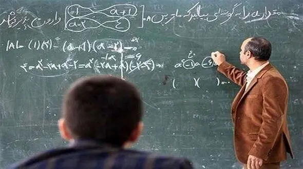 وجود 100 هزار نیروی بلاتکلیف در آموزش و پرورش / کمبود 200 هزار معلم در ایران 