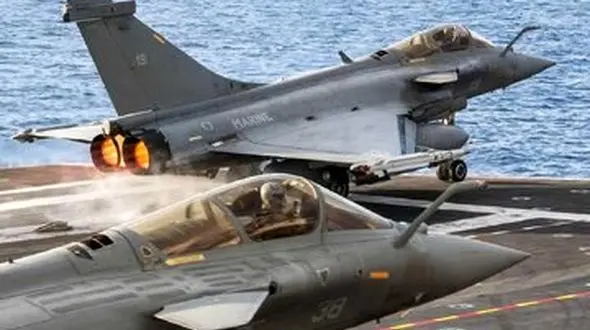 رقابت بن سلمان و رییس جمهور عراق بر سر جنگنده + عکس