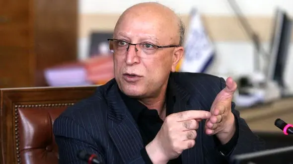 در اعتراضات اخیر خون از دماغ دانشجویان نیامد / روسای دانشگاه نحوه برخورد خود را مکتوب و به نسل های بعدی منتقل کنند