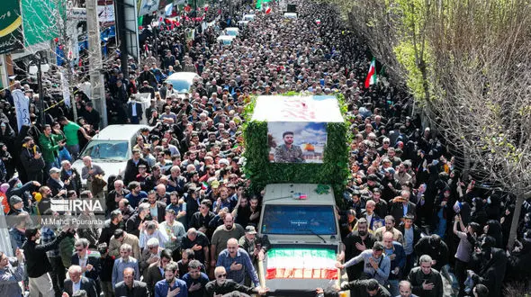 تشییع پیکر شهید بهروز واحدی 