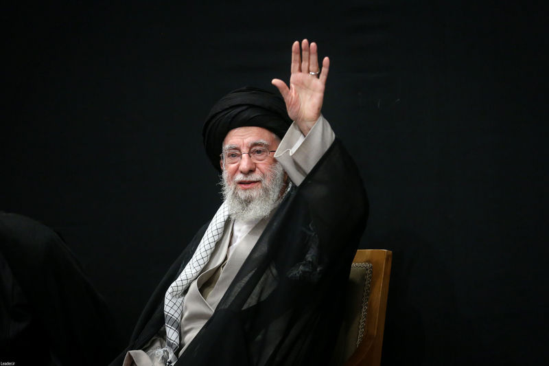 رهبر انقلاب حضرت آیت الله خامنه ای در مراسم بزرگداشت شهدای جنگ تحمیلی اخیر 7-5-1404