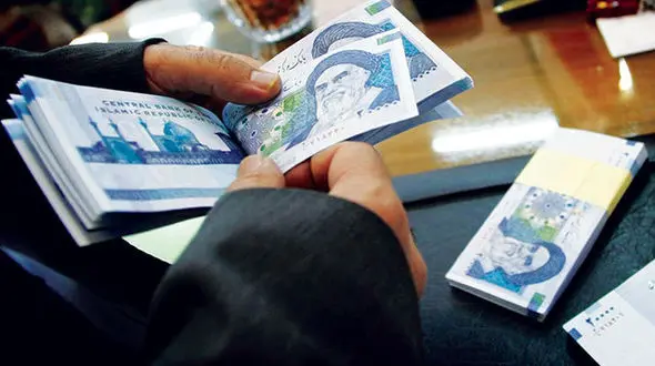  به حساب سرپرستان خانوار کمک های جبرانی واریز می شود