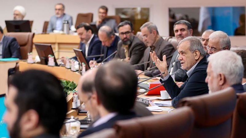 مسعود پزشکیان امروز( دوشنبه ۲۱ مهر ) در نشستی با استانداران سراسر کشور