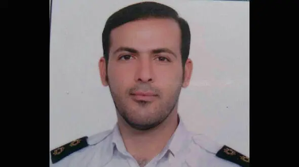 پلیس فداکاری دخترک را از خانه آتشین نجات داد/گفت و گو با مامور راهور+ عکس 