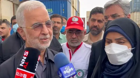 اسکندر مومنی: تلاش امدادگران بی‌وقفه ادامه دارد